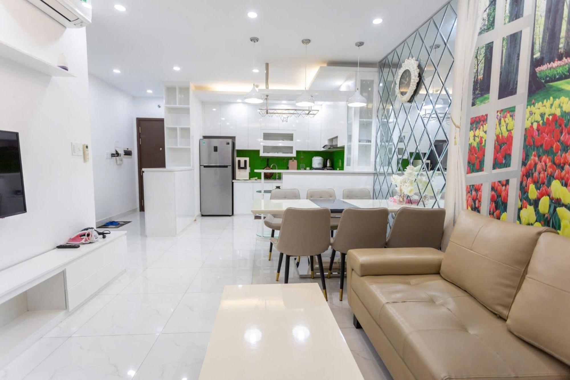 Sunrise City- Lotte Mart Quan 7 * TP. Hồ Chí Minh