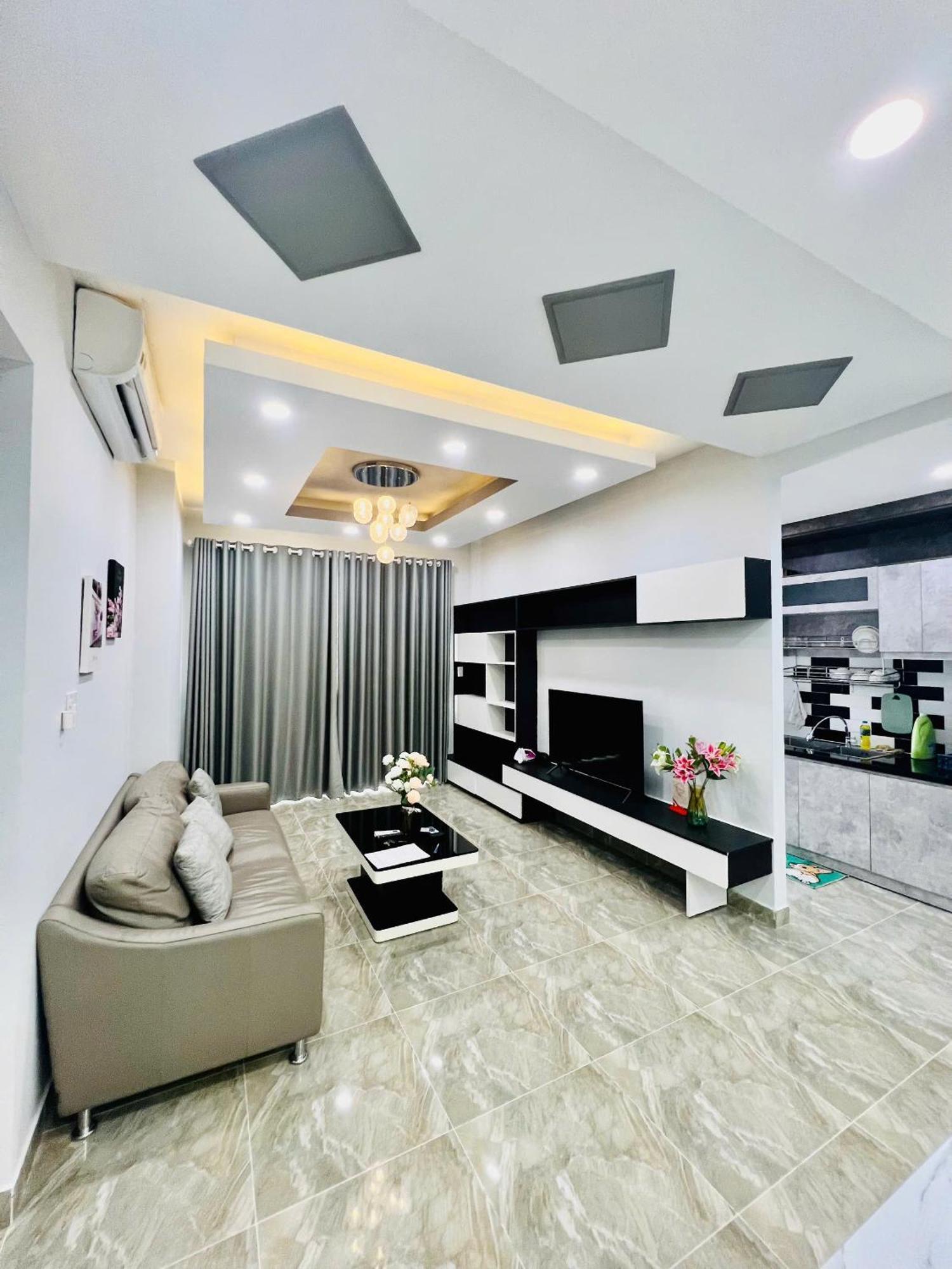 Sunrise City- Lotte Mart Quan 7 * TP. Hồ Chí Minh
